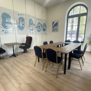Le Salon Bleu La Gare Coworking Aix En Provence